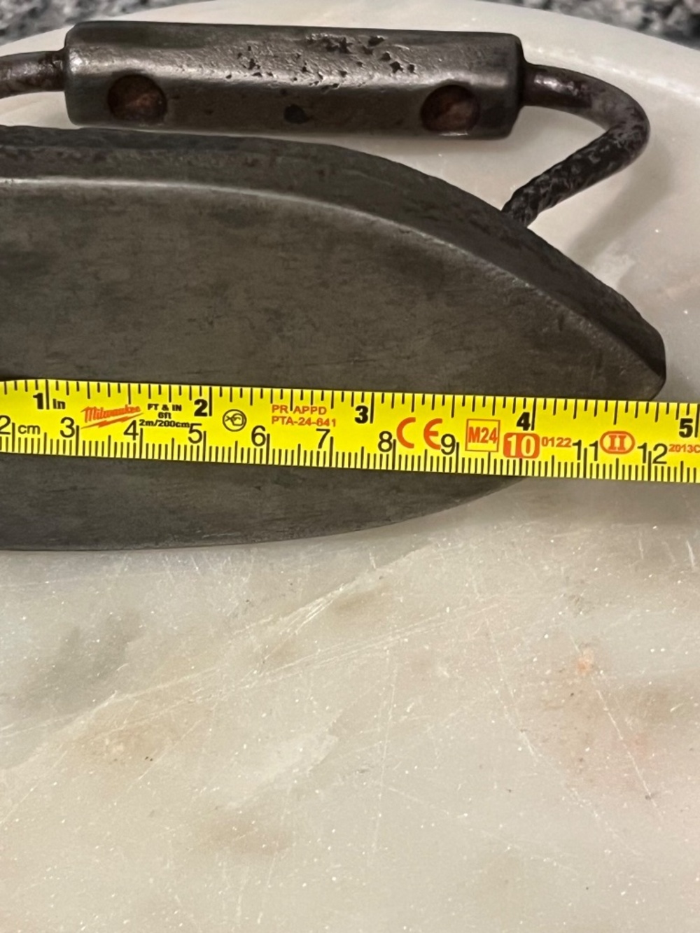 Geneva Cast Iron Sad Iron Flat Iron Primitive Laundry Collectible 5" - Picture 12 of 16